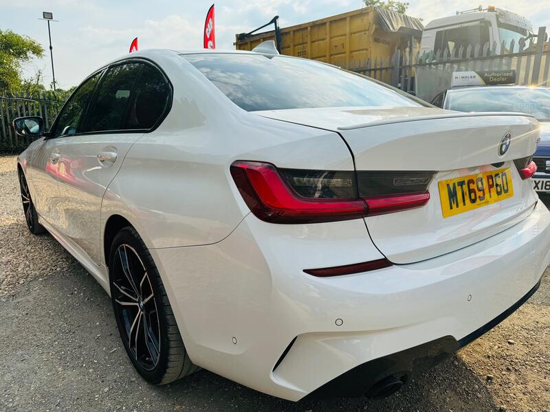 BMW 3 SERIES