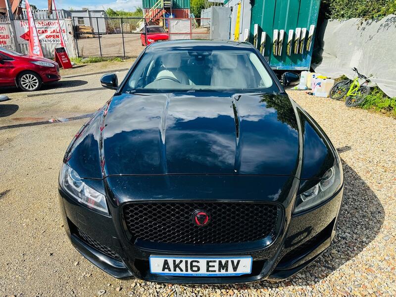 JAGUAR XF