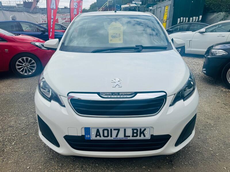 PEUGEOT 108