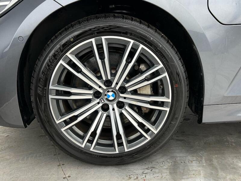 BMW 3 SERIES