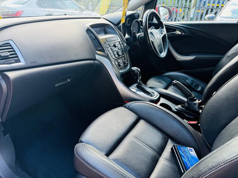 VAUXHALL ASTRA
