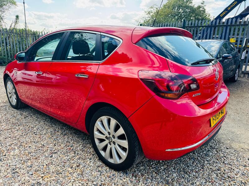 VAUXHALL ASTRA