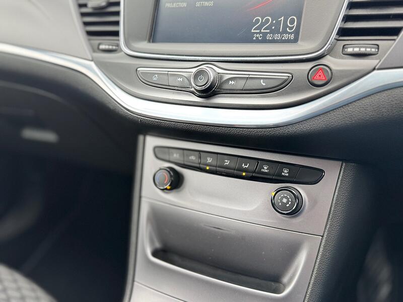 VAUXHALL ASTRA