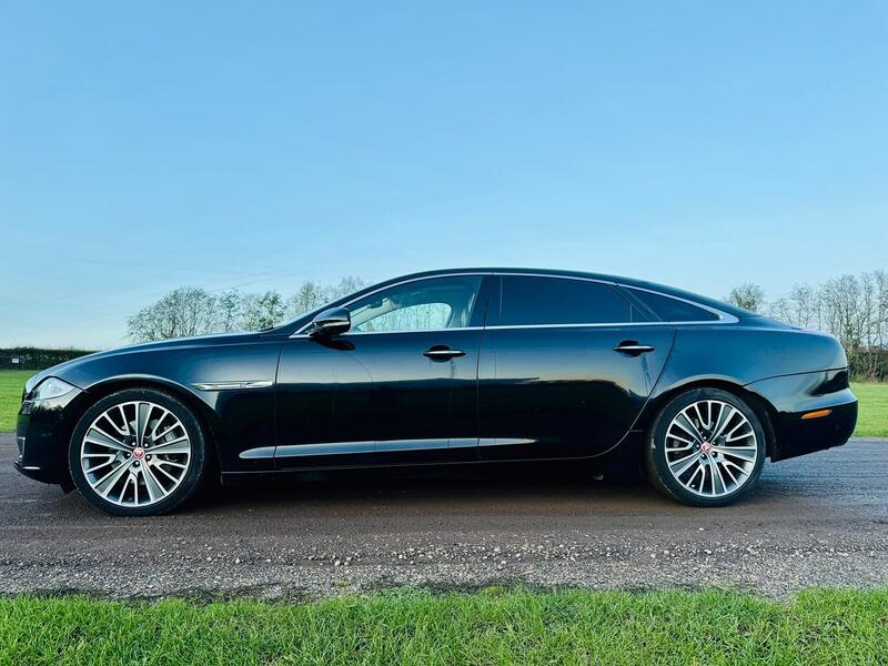 JAGUAR XJ