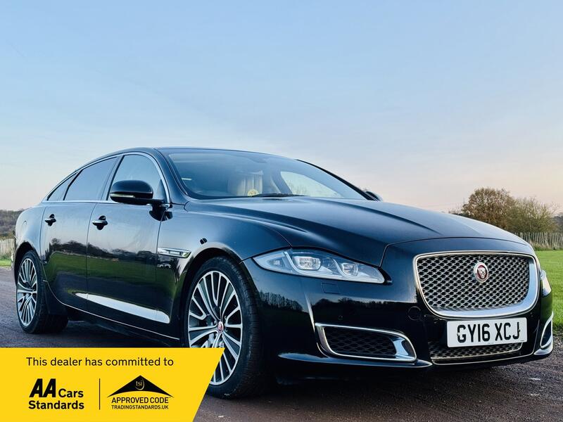 JAGUAR XJ