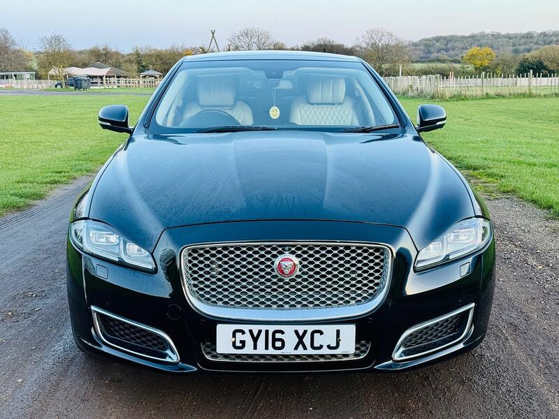 JAGUAR XJ