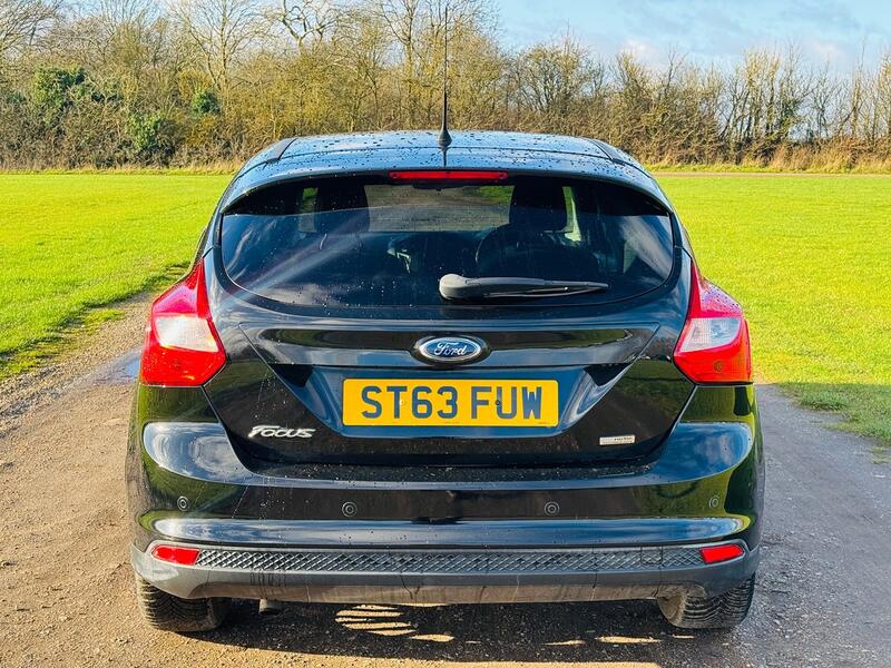 FORD FOCUS