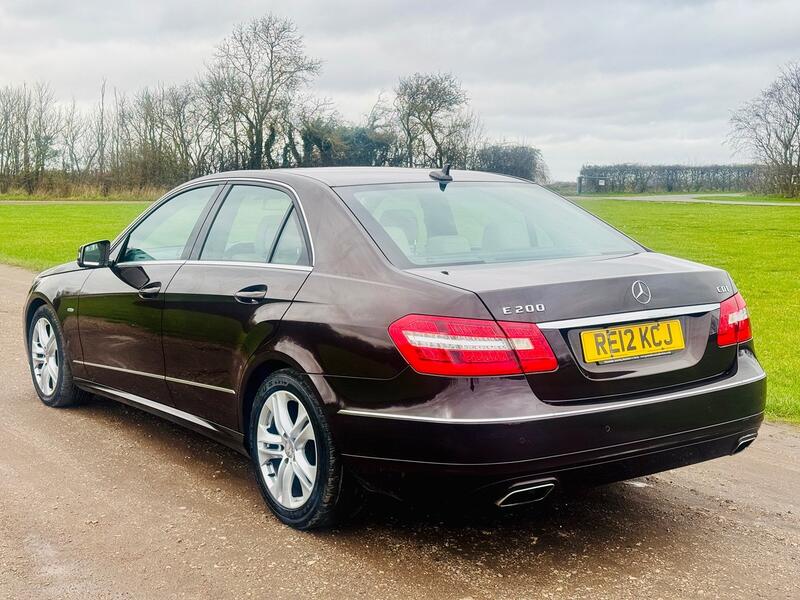 MERCEDES-BENZ E CLASS