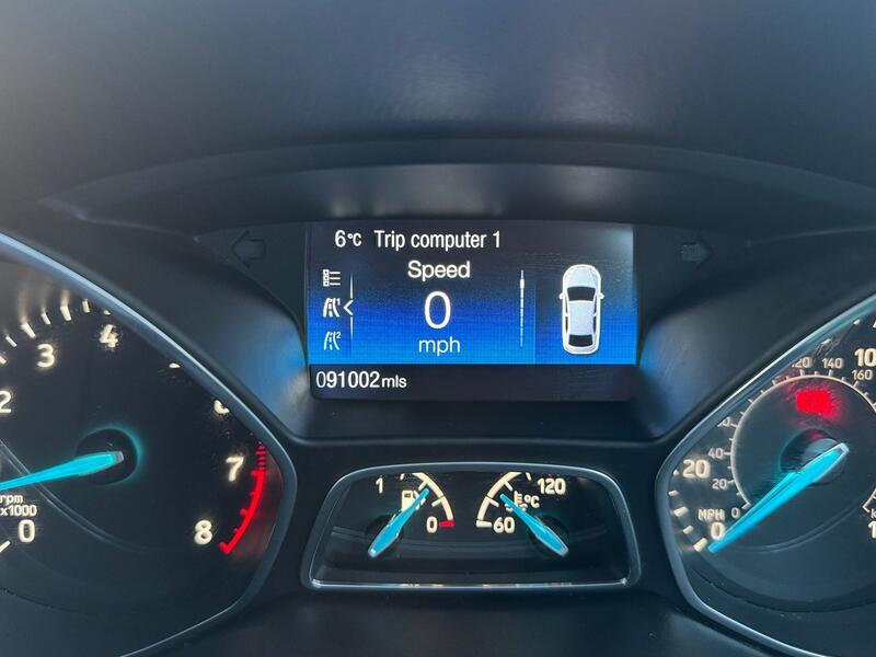FORD FOCUS