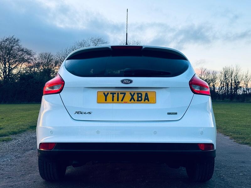 FORD FOCUS