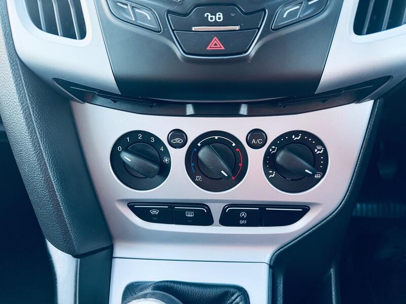 FORD FOCUS