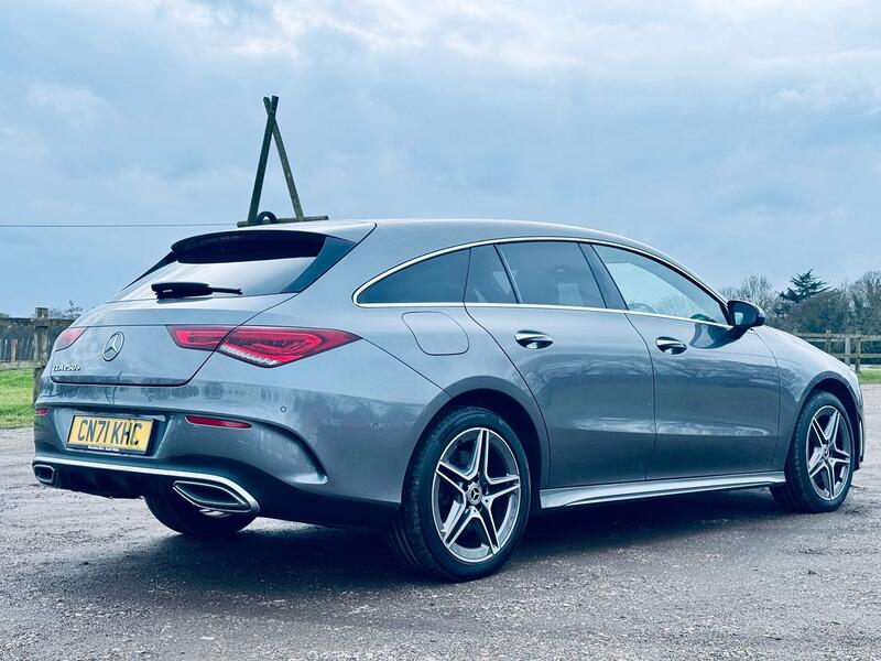 MERCEDES-BENZ CLA