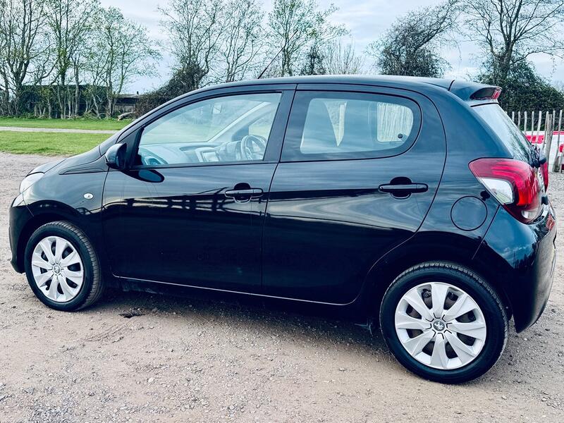PEUGEOT 108