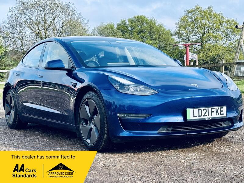 TESLA MODEL 3