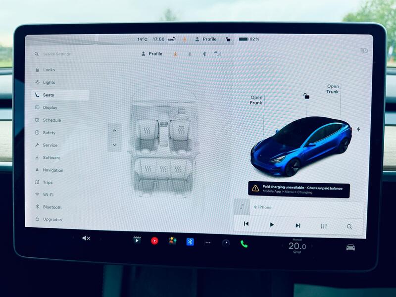 TESLA MODEL 3
