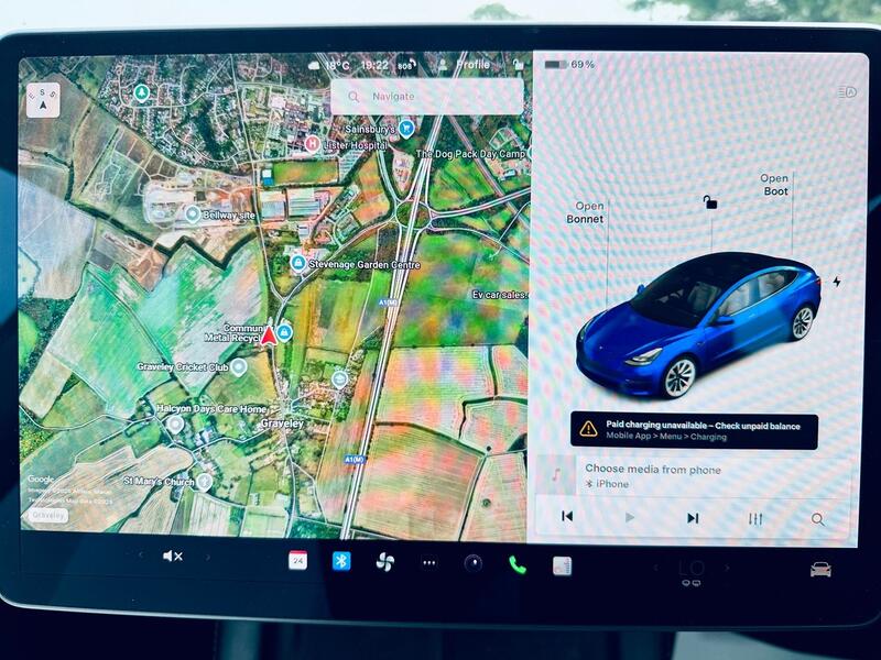 TESLA MODEL 3