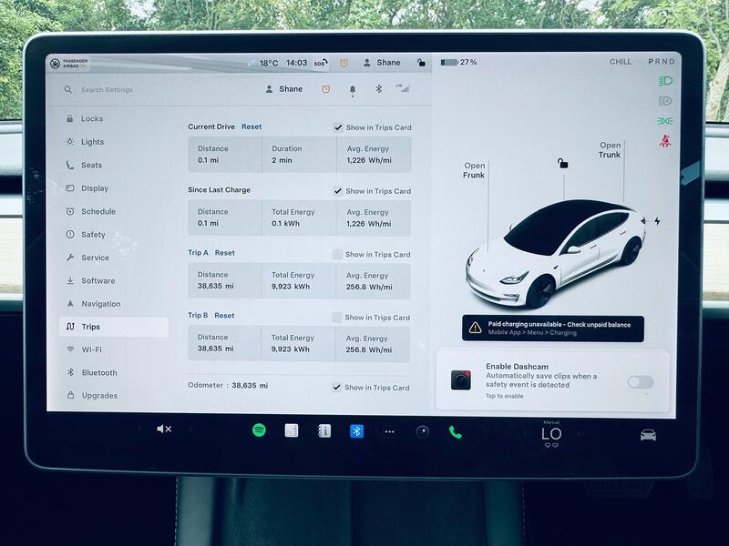 TESLA MODEL 3