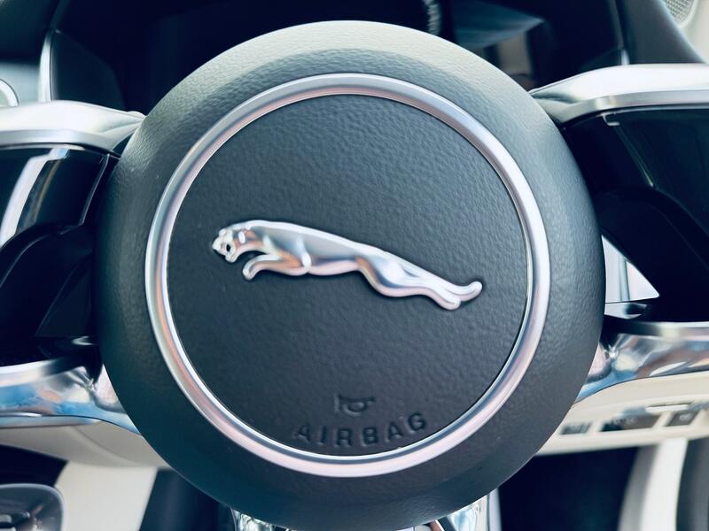 JAGUAR I-Pace