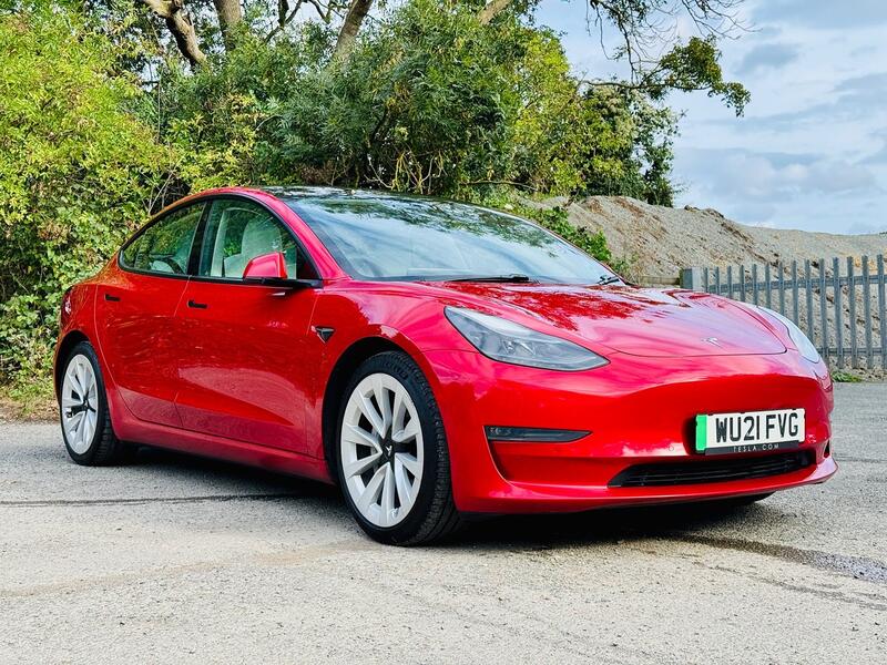 TESLA MODEL 3